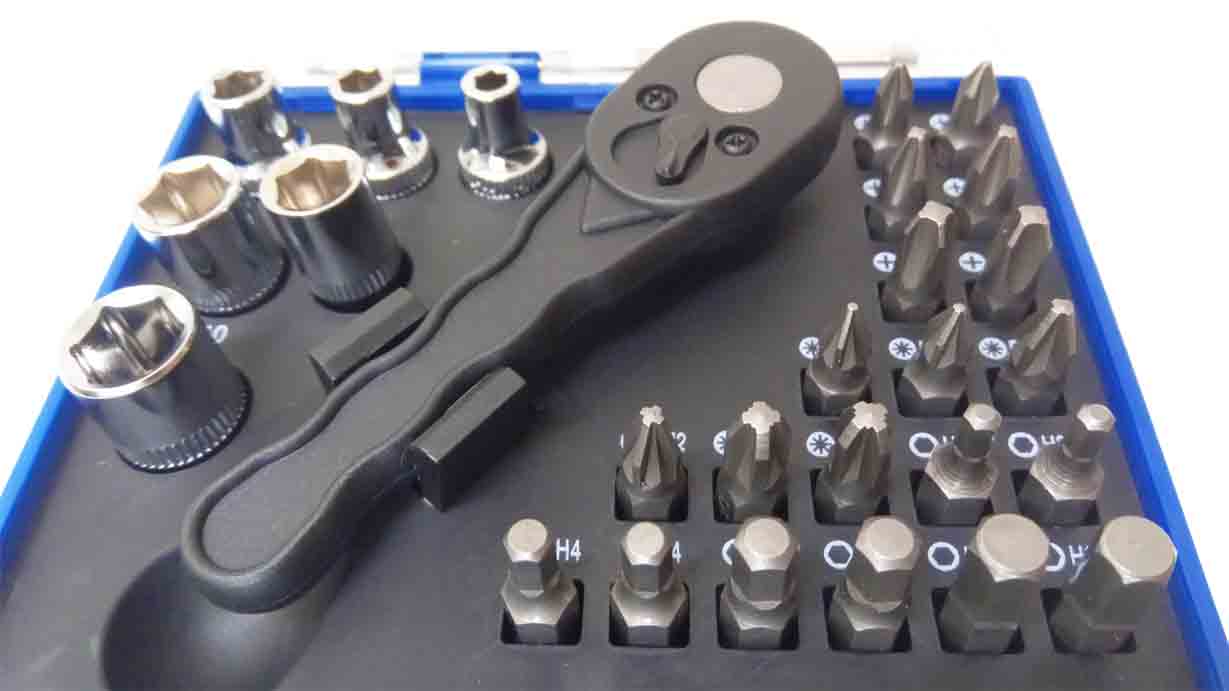 Screwdriver Bits and Socket set - 58pcs