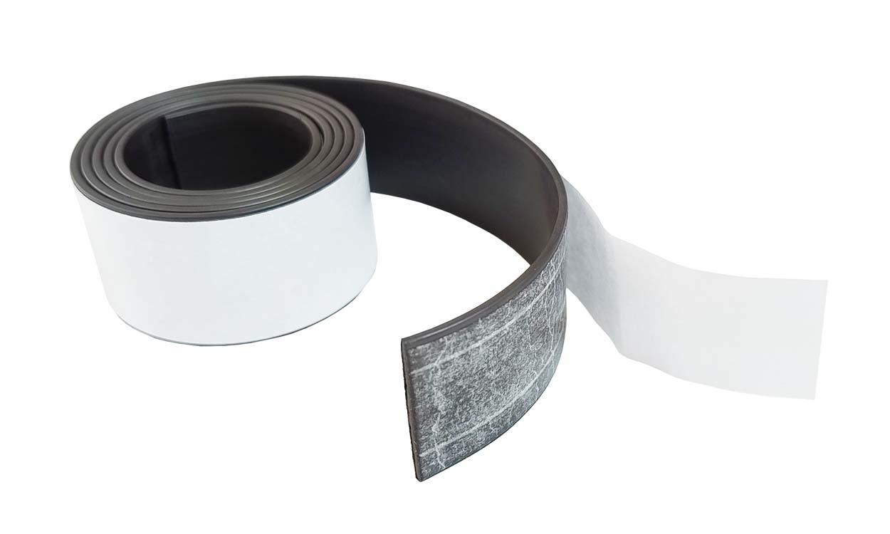 Magnetic tape 25x750mm