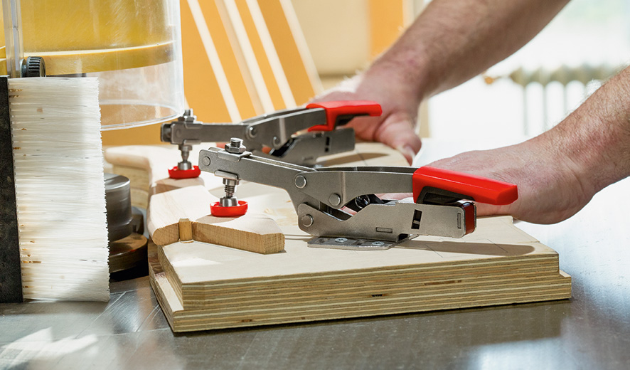 BESSEY - Horizontal toggle clamp with open arm and horizontal base plate STC-HH /40