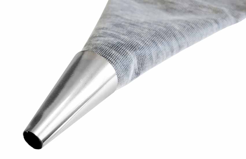 Jointing bag with a metal tip